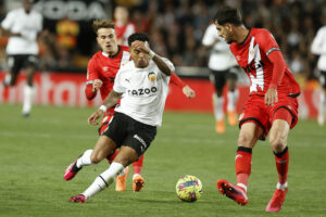 Rayo Vallecano vs Valencia (01:00 – 20/12) | Xem lại trận đấu